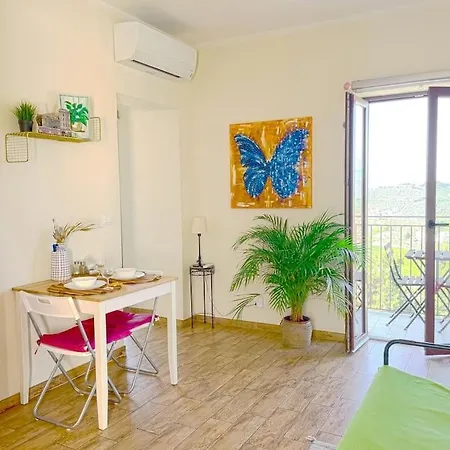 New Beautiful Mountain View Appartamento Collecorvino